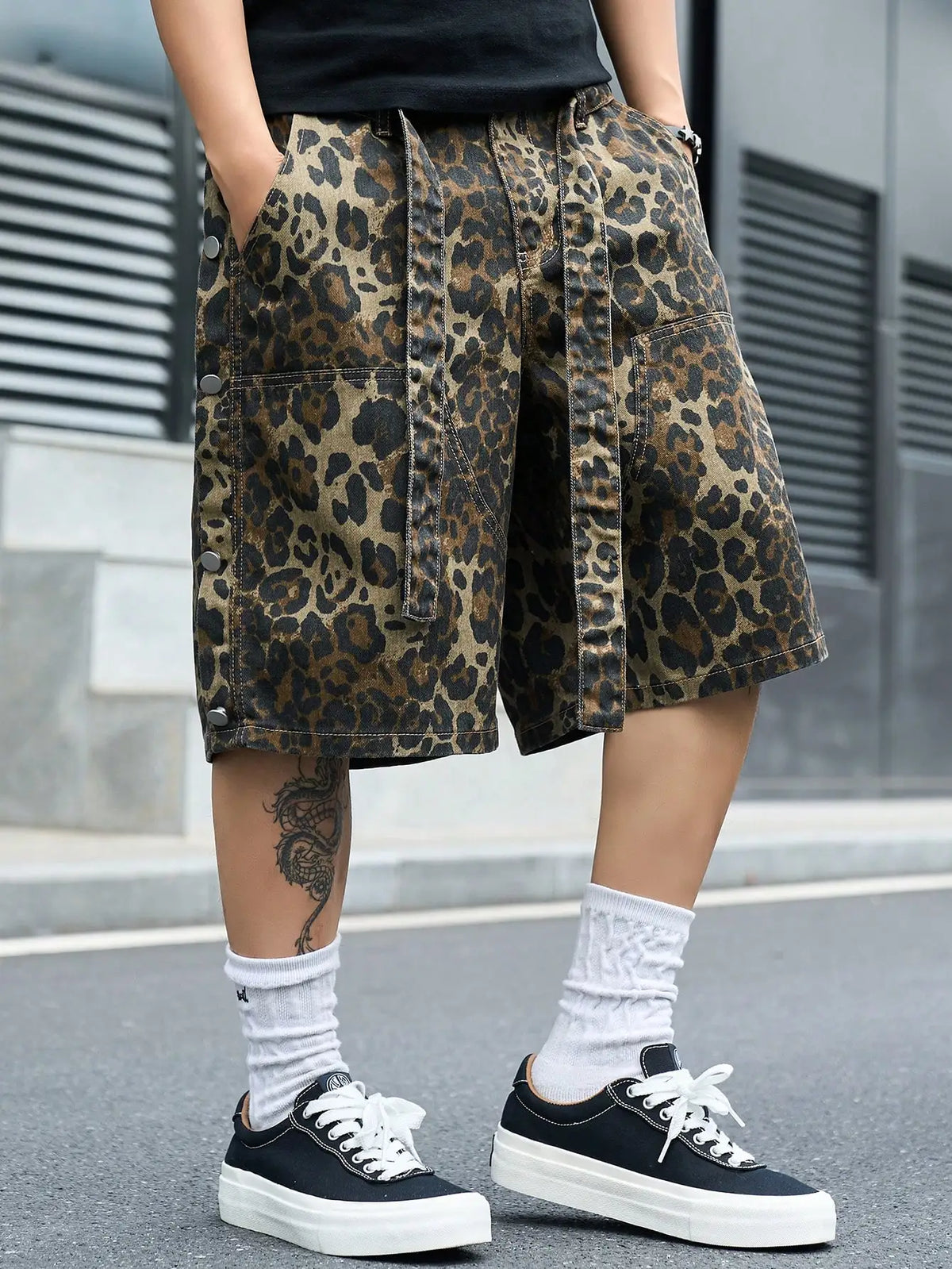 Men's Y2K Retro Leopard Print Denim Shorts, Loose Wide-Leg Cargo Shorts with Free Belt, Street-Style Bermuda Shorts